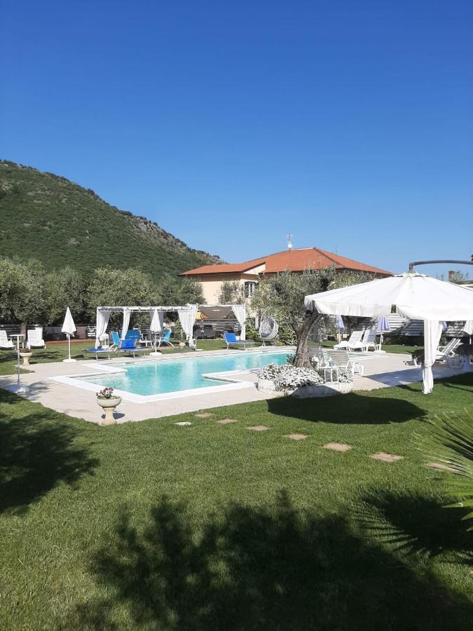 Alloggio Turistico L'Ulivo Monte San Biagio Bagian luar foto